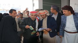 توزيع زكاة كسوة العيد النقدية للفقراء بمديرية همدان