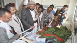 محافظ صنعاء يزور جرحى الجيش واللجان الشعبية بمستشفى 48