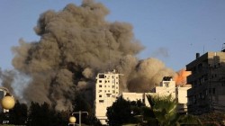 جيش الاحتلال الاسرائيلي يستهدف بنك الإنتاج الوطني ومنشآت آخرى في غزة