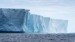 أكبر جبل جليدي ينفصل عن القطب الجنوبي