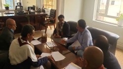 مناقشة احتياجات محافظة المحويت من مشاريع الطرق