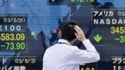 انخفاض مؤشرات الأسهم اليابانية بشكل حاد خلال جلستها الصباحية
