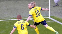يورو 2020: السويد تتصدر المجموعة الخامسة وتقصي بولندا من البطولة