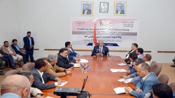 رئيس الوزراء يزور وزارة السياحة ويناقش مع قيادتها الاحتياجات الملحة