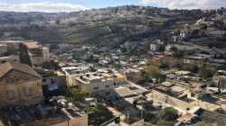 قوات الاحتلال تقتحم حي سلوان في القدس وتطلق الرصاص الحي نحو الشبان