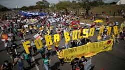 عشرات الآلاف يتظاهرون ضد الرئيس البرازيلي