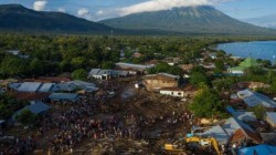 زلزال بقوة 6.1 درجات يضرب المناطق الشرقية من إندونيسيا