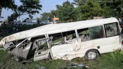مقتل 10 واصابة 39 في حادث تفجير حافلة في باكستان