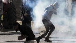 اصابة عشرات الفلسطينيين بالاختناق إثر قمع الاحتلال لمسيرة كفر قدوم الأسبوعية