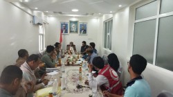 القائم بأعمال محافظ تعز يلتقي رئيس بعثة الصليب الأحمر