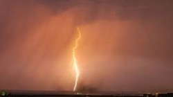 مصرع مدرب كرة قدم بلغاري بصاعقة رعدية