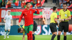 النجم البرتغالي رونالدو يشكر موسوعة غينيس للأرقام القياسية