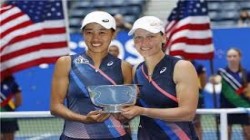 الاسترالية ستوسر والصينية شواي تفوزان بلقب زوجي بطولة أمريكا المفتوحة للتنس