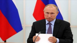 الرئيس الروسي يدخل العزل الذاتي بسبب كورونا