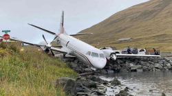 تحطم طائرة شحن إندونيسية على متنها 3 أشخاص ومصيرهم مجهول
