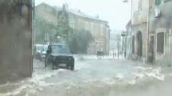 إجلاء مئات الأشخاص بسبب الفيضانات جنوب فرنسا
