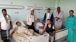 قيادة محافظة الحديدة تطمئن على صحة عدد من العلماء