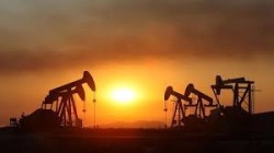 هبوط أسعار النفط بعد صعود الدولار الأمريكي لأعلى مستوى منذ 3 أسابيع