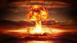 الأسلحة النووية خطراً يهدد الجنس البشري