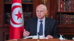وسط انتقادات معارضيه.. الرئيس التونسي يصدر تدابير استثنائية تشمل استمرار تعليق البرلمان