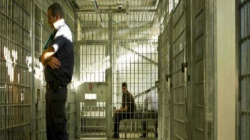 هيئة الأسرى الفلسطينيين: الاحتلال يواصل عزل أسيرين داخل زنازين 