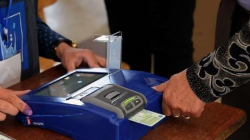 مفوضية الانتخابات العراقية تقرر إعادة فتح أكثر من 2000 محطة اقتراع لفرزها يدويا