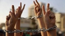 7 أسرى فلسطينيين يواصلون إضرابهم عن الطعام وسط تحذيرات من خطورة وضعهم الصحي