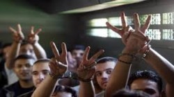 6 أسرى فلسطينيين يواصلون إضرابهم عن الطعام