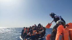 وفاة 10 مهاجرين وإنقاذ 99 آخرين قبالة سواحل ليبيا