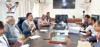 Sana'a oil minister visits Gas Company