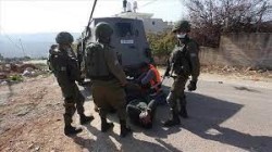 الاحتلال الإسرائيلي يعتقل شابا فلسطينيا جنوب بيت لحم ويعتقل آخر في سلفيت
