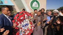قيادات وزارة النقل تزور ضريح الرئيس الصماد وروضة الشهداء بالخمسين