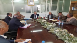 وزير الأشغال يناقش مع القائم بأعمال محافظ الضالع أوضاع شبكة الطرق بالمحافظة