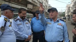 مدير عام المرور يتفقد العمل بمشروع اليوترنات بمدينة الحديدة