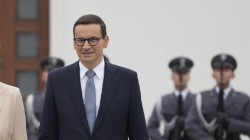 رئيس وزراء بولندا : دول الاتحاد الأوروبي مختلفه بشأن العقوبات على روسيا