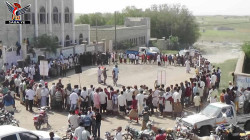 وقفات في عدد من مديريات الحديدة للتنديد بجرائم وتصعيد العدوان