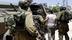 الاحتلال الإسرائيلي يعتقل 25 مواطنا فلسطينيا في الضفة الغربية