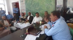 مناقشة إجراءات تسهيل أعمال جمركة وترسيم المركبات في إب