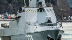 سفينة حربية روسية تعبر مضيق إسطنبول متجهة إلى البحر الأسود