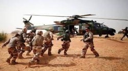 المجلس العسكري الحاكم في مالي يطلب من فرنسا سحب قواتها فوراً