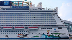 جنوح سفينة سياحية على متنها آلاف السياح قبالة ساحل الدومينيكان