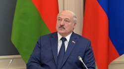 رئيس بيلاروسيا : إذا لم توقع اوكرانيا إتفاق سلام مع روسيا ستوقع على إستستلام