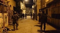 إصابات واعتقالات خلال اقتحام الاحتلال مناطق بالضفة الغربية المحتلة
