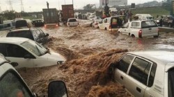 مصرع 54 شخصا جراء الفيضانات جنوب إفريقيا