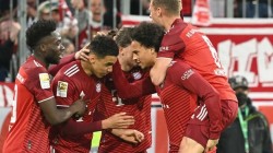 بايرن ميونيخ يتوج بلقب الدوري الألماني العاشر على التوالي والـ32 في تاريخه
