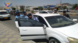 حملة مرورية لإزالة العواكس من سيارات وباصات الأجرة بأمانة العاصمة
