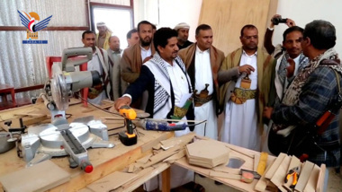 Le gouverneur de Sa'ada et le vice-ministre de l'Enseignement technique inaugurent le bâtiment du centre de formation professionnelle à Sa'ada
