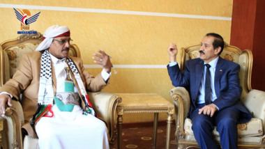 السامعي يؤكد أهمية الدور الدبلوماسي لتعزيز الموقف اليمني لنصرة غزة