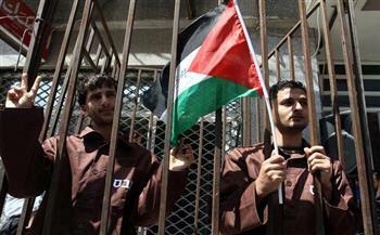 هيئة الأسرى الفلسطينية: العدو الصهيوني حول المعتقلات إلى مقابر للأحياء