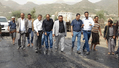  وزير الأشغال يتفقد مشاريع الصيانة وإعادة التأهيل لطريق صنعاء - الحديدة